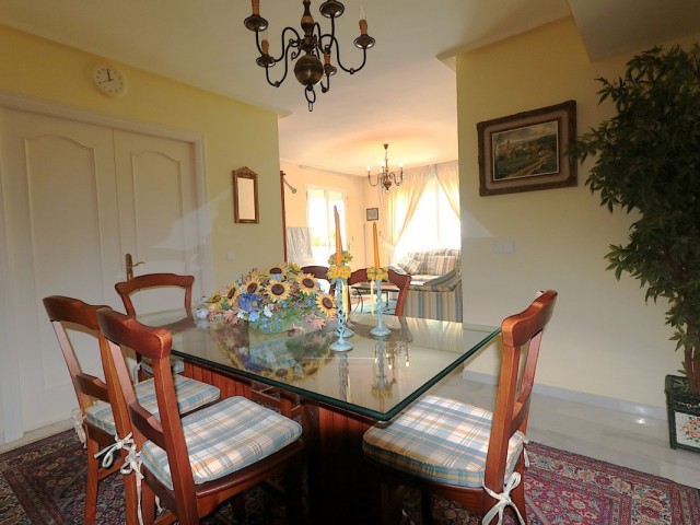 4 Bedrooms Apartment in Bel Air