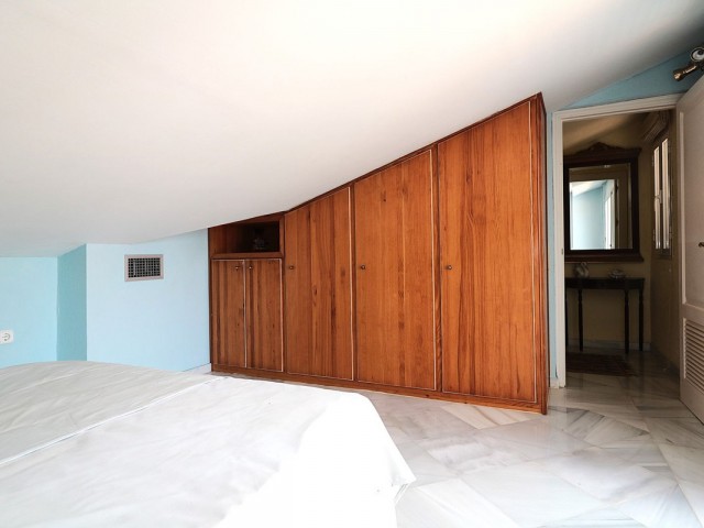 4 Bedrooms Apartment in Bel Air