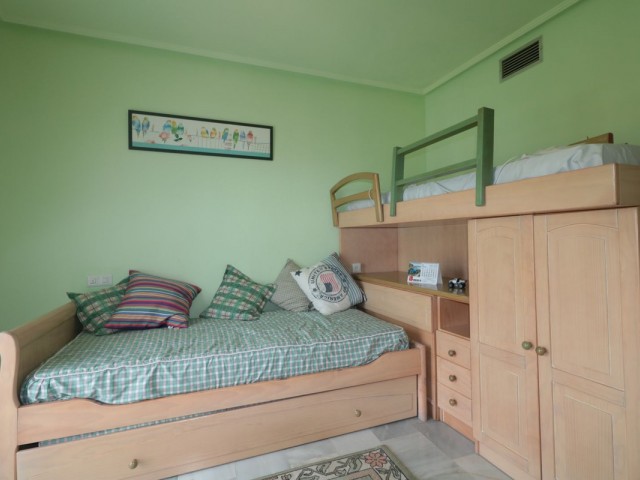 4 Bedrooms Apartment in Bel Air