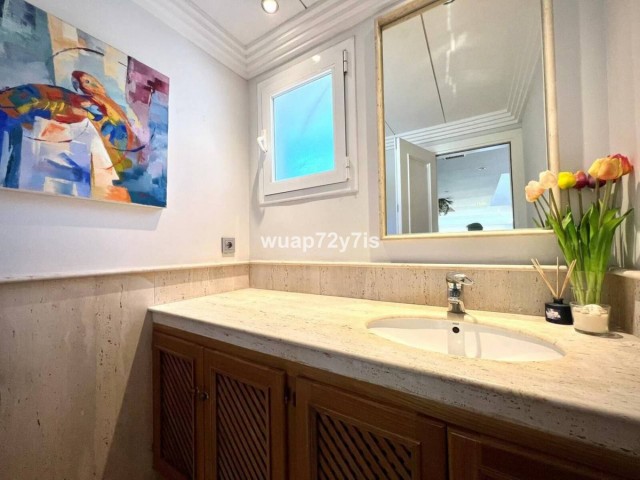 4 Slaapkamer Rijtjeshuis in Estepona