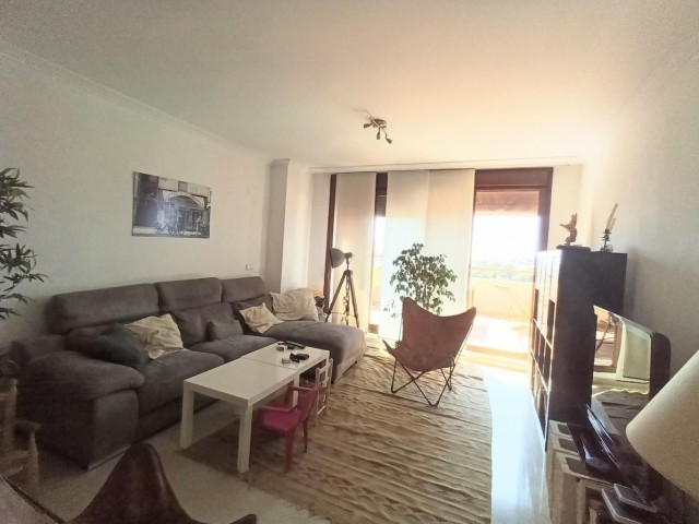 4 Bedrooms Apartment in Torrequebrada