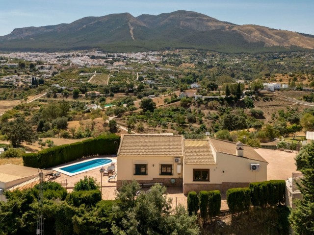 6 Makuuhuoneen Huvila Alhaurín el Grande