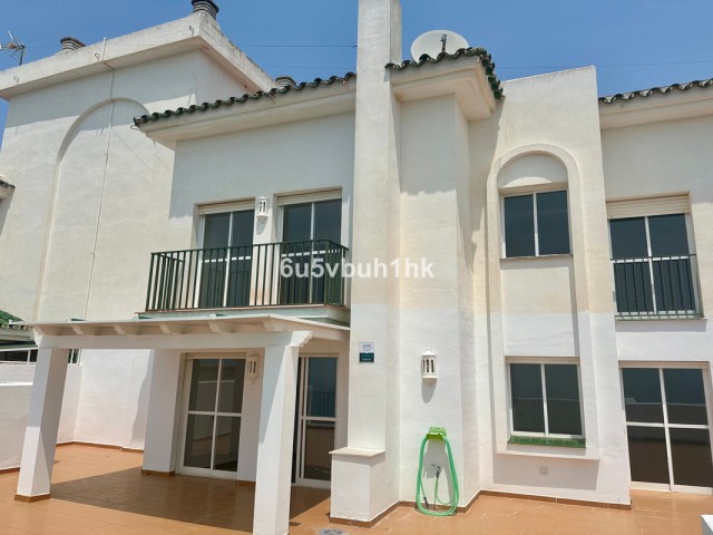 4 Bedrooms Apartment in Málaga