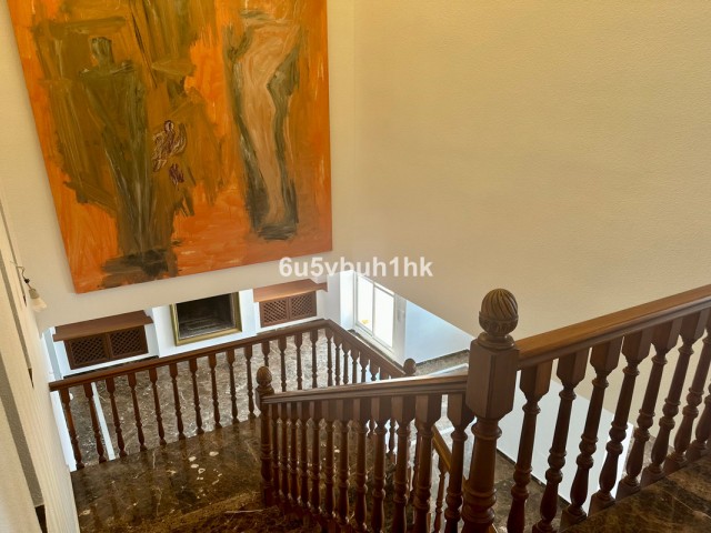 4 Bedrooms Apartment in Málaga
