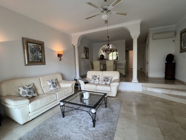 3 Bedrooms Townhouse in El Paraiso