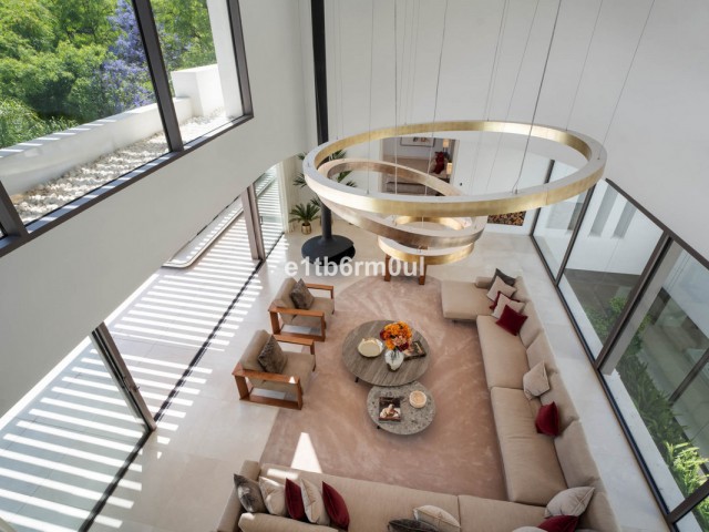 6 Makuuhuoneen Huvila La Quinta