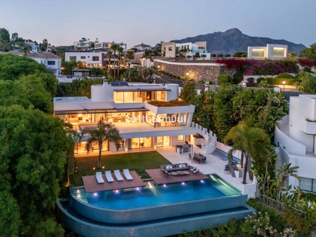 6 Makuuhuoneen Huvila La Quinta