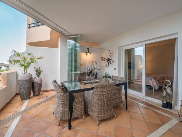 3 Bedrooms Apartment in Elviria