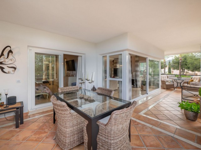 3 Bedrooms Apartment in Elviria