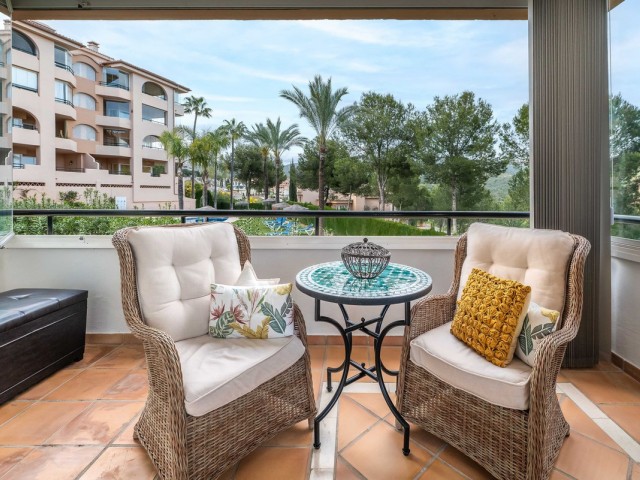3 Bedrooms Apartment in Elviria