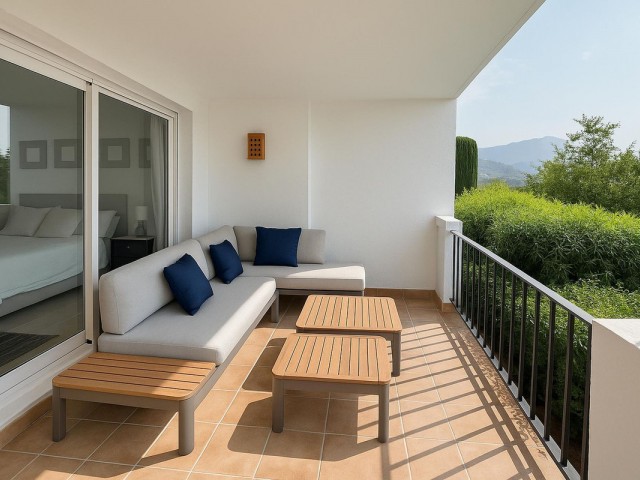 2 Bedrooms Apartment in Benahavís