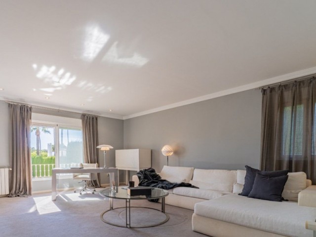 5 Bedrooms Villa in Sotogrande