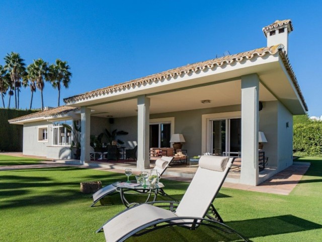 5 Bedrooms Villa in Sotogrande