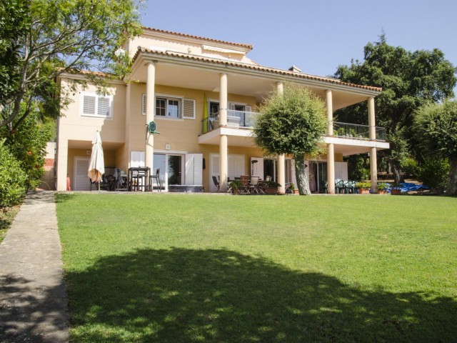 5 Bedrooms Villa in Sotogrande