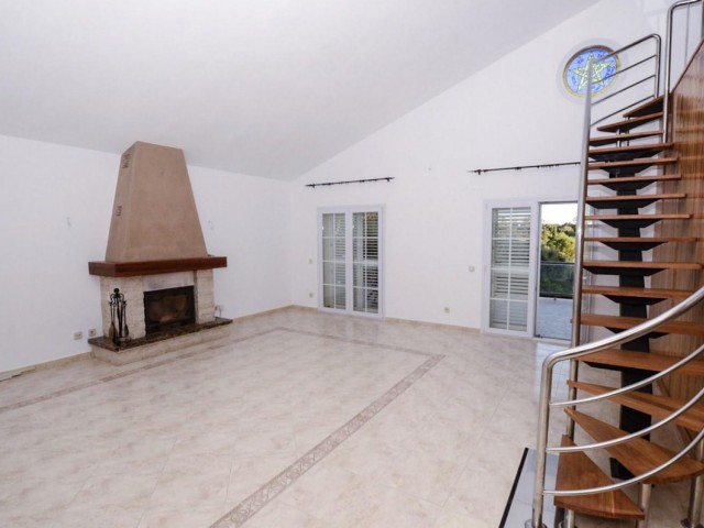 5 Bedrooms Villa in Sotogrande