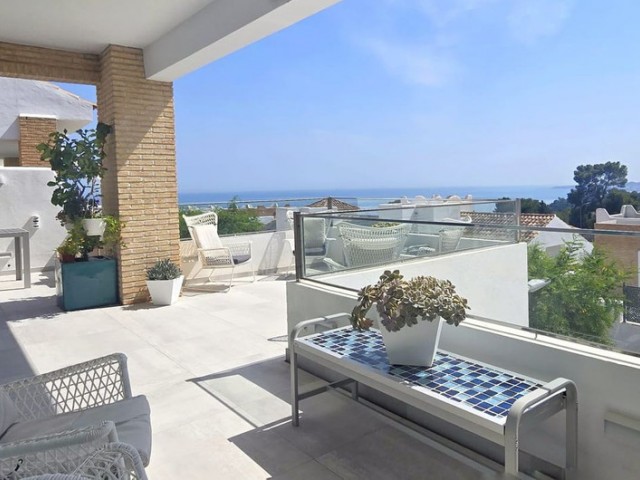 Villa con 4 Dormitorios  en Benalmadena Pueblo