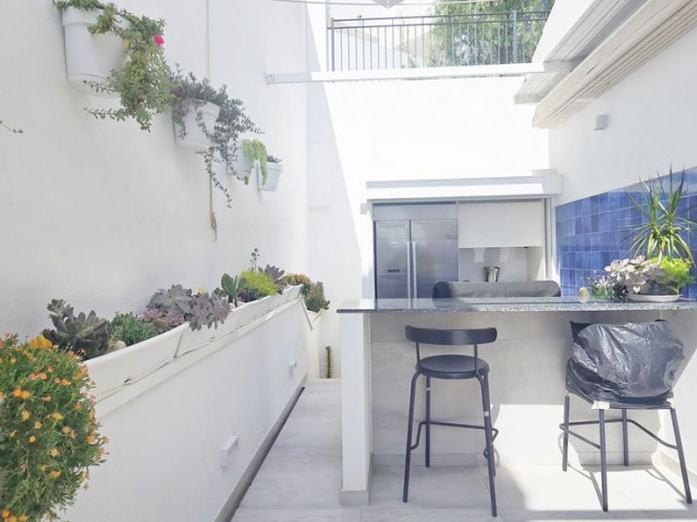 Villa con 4 Dormitorios  en Benalmadena Pueblo