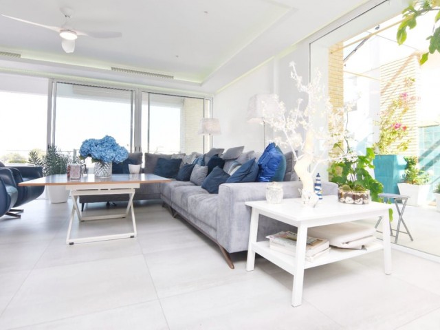Villa con 4 Dormitorios  en Benalmadena Pueblo