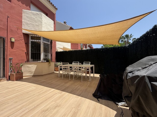 3 Slaapkamer Rijtjeshuis in Estepona