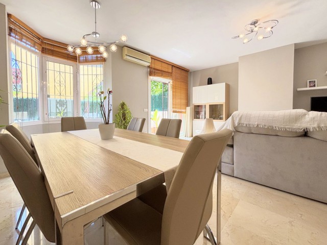 3 Slaapkamer Rijtjeshuis in Estepona