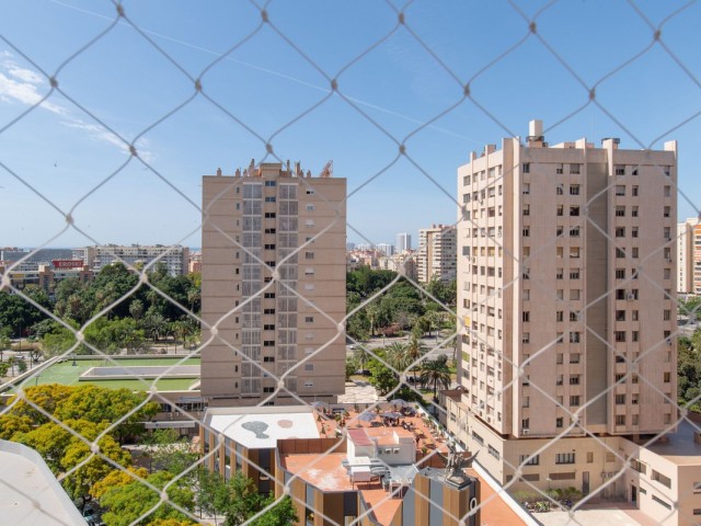 5 Bedrooms Apartment in Málaga Centro