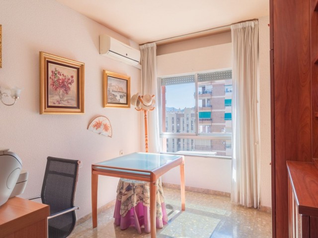 5 Bedrooms Apartment in Málaga Centro