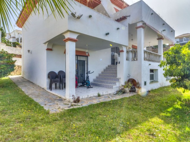 Villa con 5 Dormitorios  en Marbella