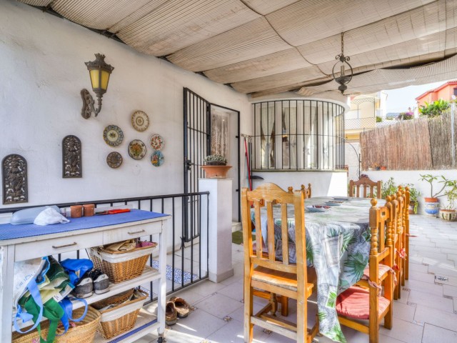 Villa con 5 Dormitorios  en Marbella