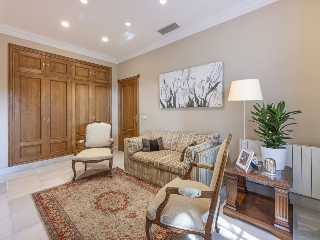 4 Bedrooms Villa in Guadalmina Alta
