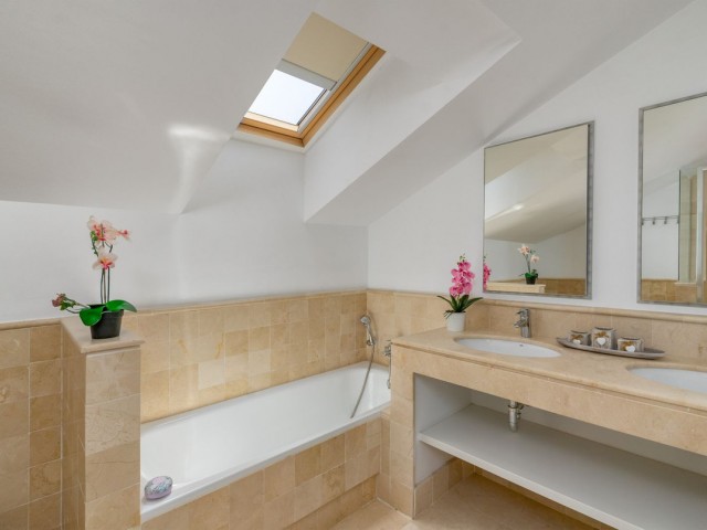 Villa avec 4 Chambres  à Benalmadena