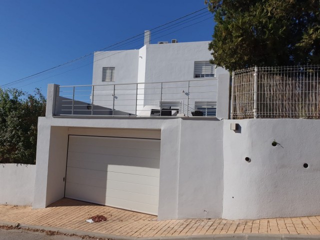 Villa avec 7 Chambres  à Elviria