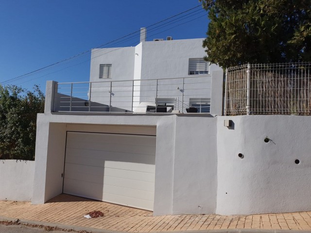 Villa avec 7 Chambres  à Elviria
