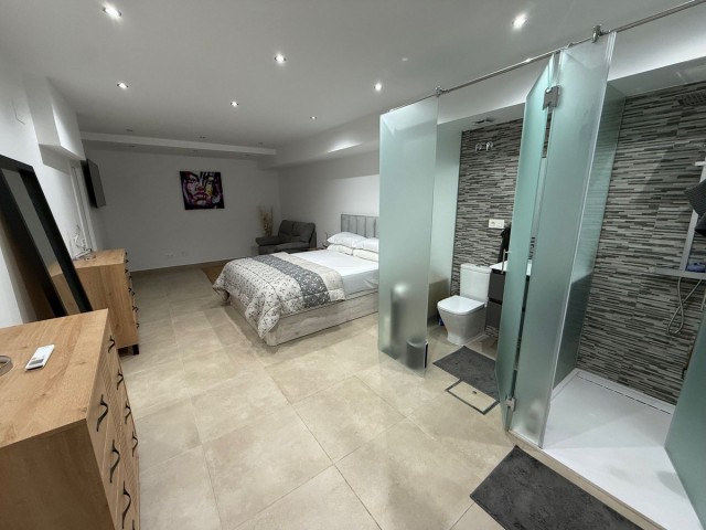 5 Schlafzimmer Reihenhaus in Artola