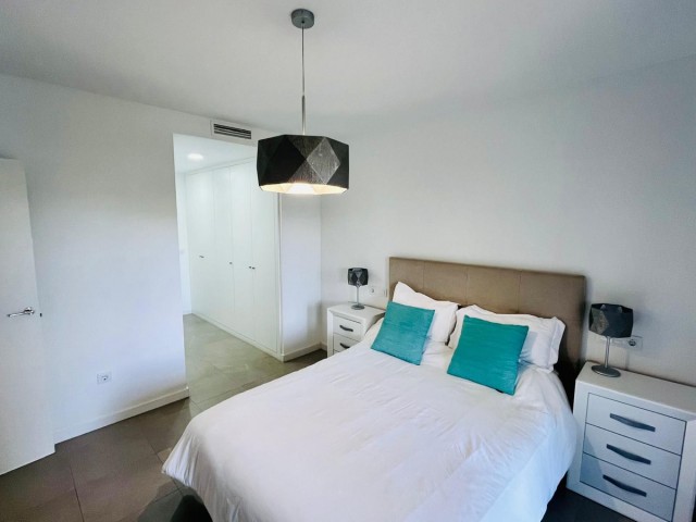 Apartamento con 2 Dormitorios  en Casares Playa