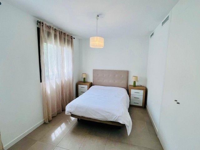 Apartamento con 2 Dormitorios  en Casares Playa