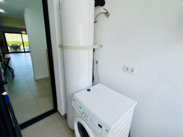 Apartamento con 2 Dormitorios  en Casares Playa