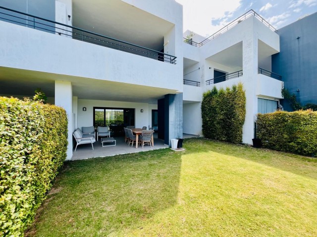 Apartamento con 2 Dormitorios  en Casares Playa