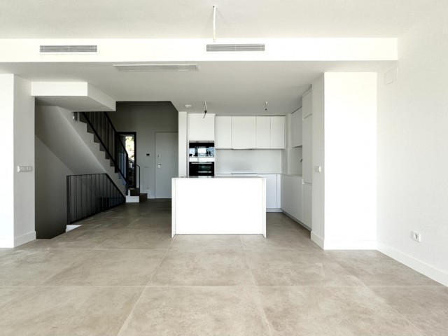 3 Slaapkamer Rijtjeshuis in El Chaparral