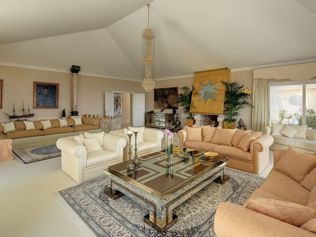 10 Bedrooms Villa in Río Real