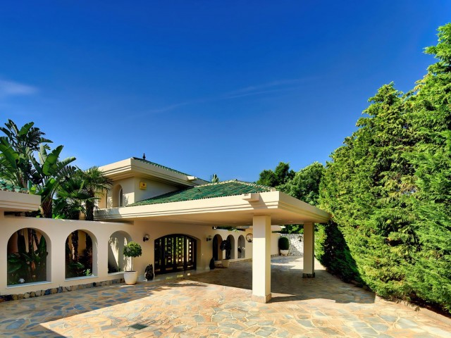 10 Bedrooms Villa in Río Real