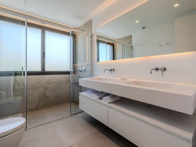 Villa avec 4 Chambres  à Puerto Banús