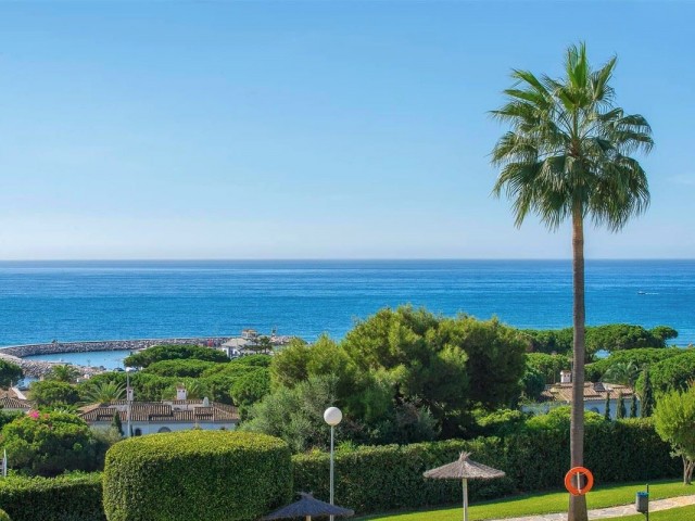 2 Bedrooms Apartment in Cabopino