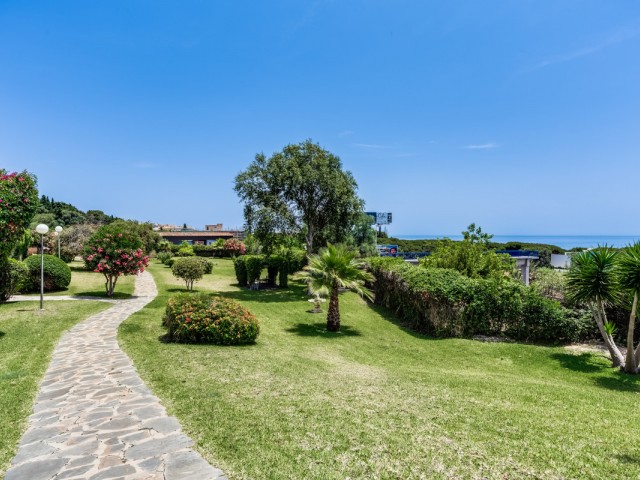 2 Bedrooms Apartment in Cabopino