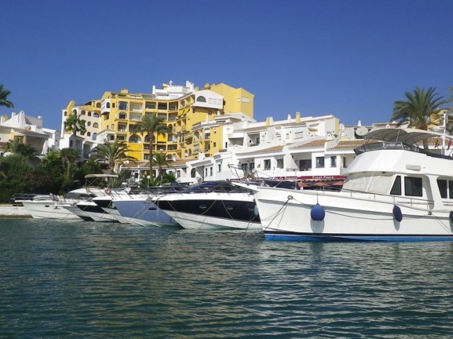 2 Bedrooms Apartment in Cabopino