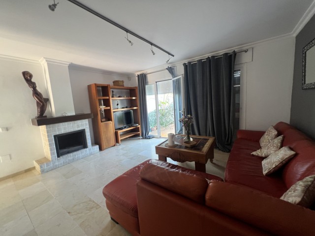 2 Bedrooms Townhouse in Marbella