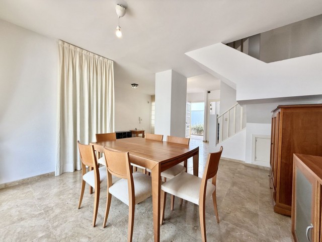 3 Bedrooms Townhouse in Nueva Andalucía