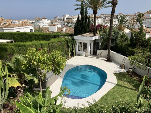 6 Makuuhuoneen Huvila Puerto Banús