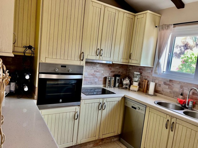 3 Slaapkamer Rijtjeshuis in Estepona