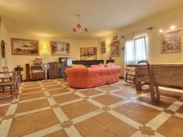 Villa con 4 Dormitorios  en Entrerrios