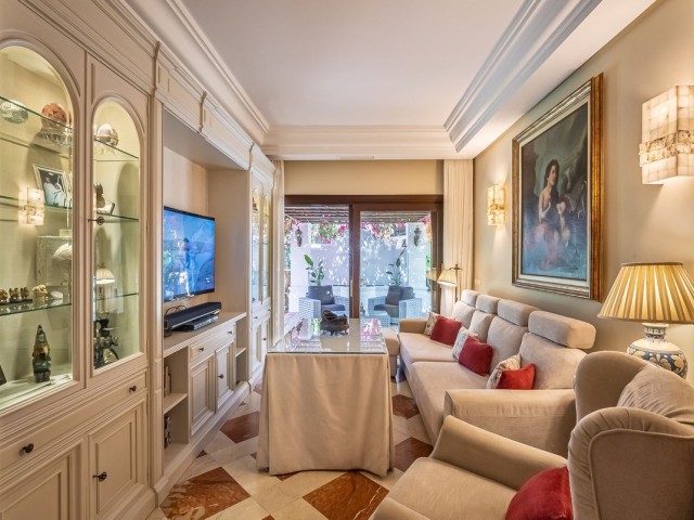 Villa con 7 Dormitorios  en Bahía de Marbella